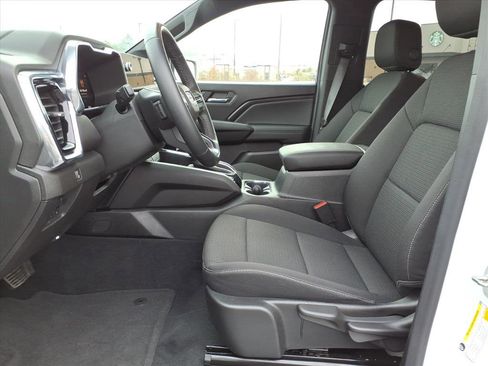 Used 2024 GMC Canyon Elevation w/ Convenience Package image 3