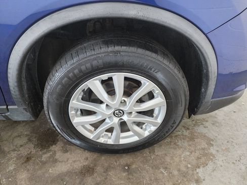 Used 2020 Nissan Rogue SV AWD/4WD image 39