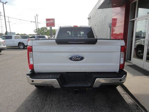 Used 2019 Ford F350 Lariat w/ Lariat Ultimate Package AWD/4WD image 4