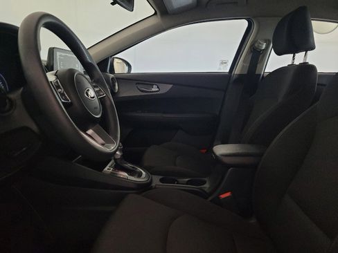 Used 2021 Kia Forte LXS FWD image 17