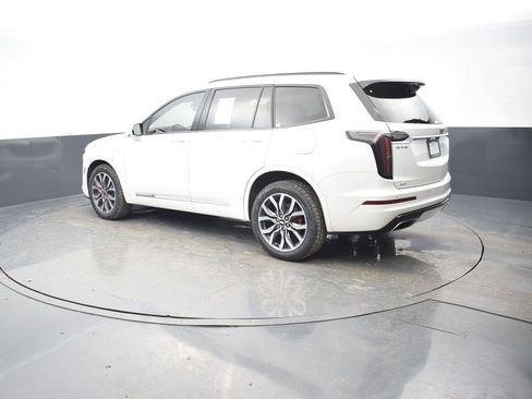 Certified 2023 Cadillac XT6 Sport w/ Technology Package image 4