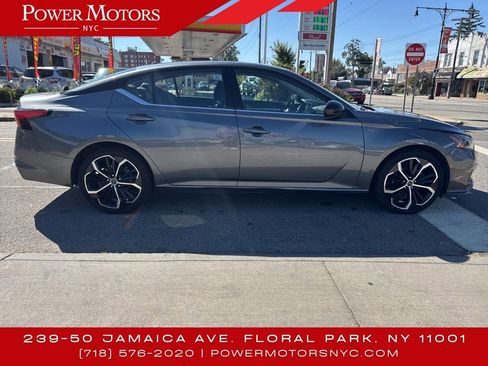 Used 2023 Nissan Altima 2.5 SR image 6