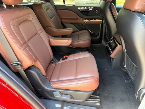 Used 2025 Lincoln Aviator Reserve w/ Jet Appearance Package RWD image 15