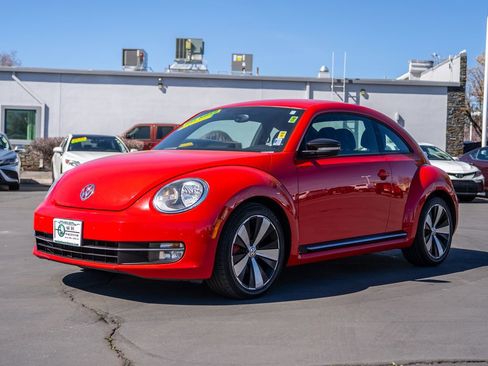 Used 2013 Volkswagen Beetle 2.0T image 3