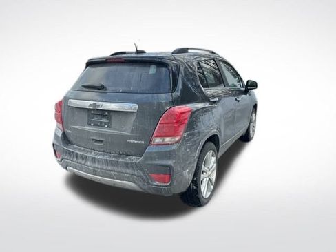 Used 2020 Chevrolet Trax Premier w/ LPO, Cargo Package image 5