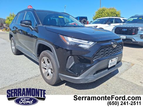 Used 2024 Toyota RAV4 XLE FWD image 1