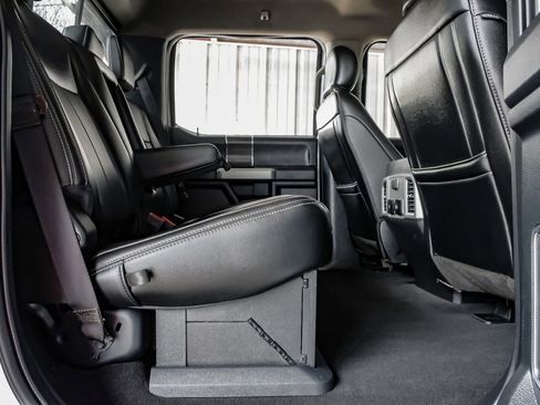 Used 2021 Ford F350 Lariat w/ Chrome Package image 35