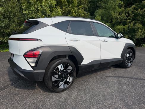 Used 2024 Hyundai Kona SEL FWD image 15
