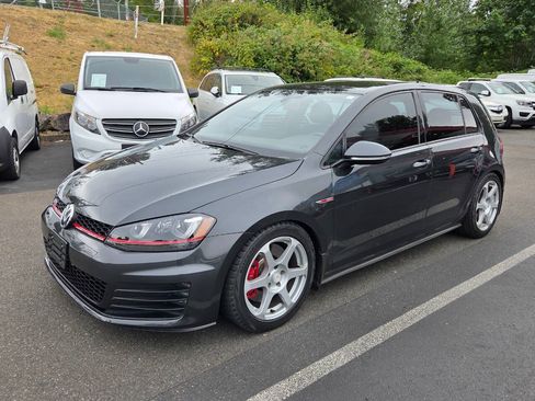 Used 2016 Volkswagen GTI SE w/ Lighting Package (SEL) FWD image 3