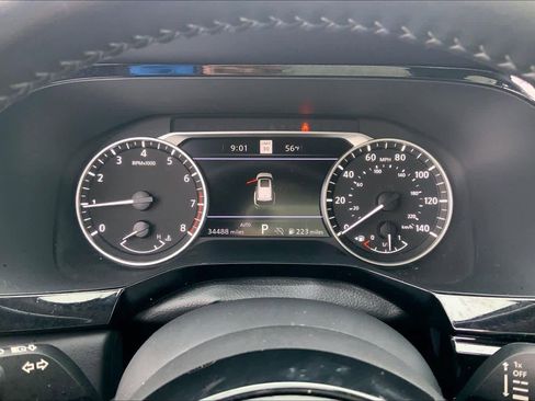 Used 2023 Nissan Pathfinder SL image 24