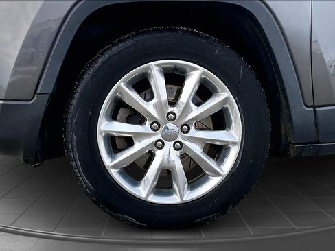 Used 2016 Jeep Cherokee Limited AWD/4WD image 39
