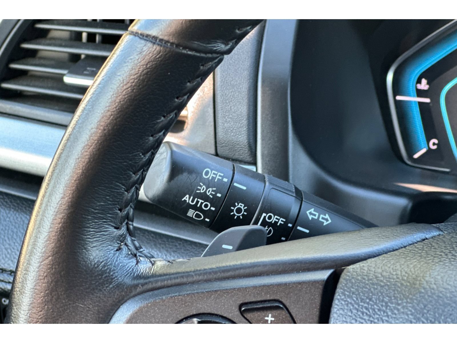 Used 2024 Honda Odyssey Elite image 37
