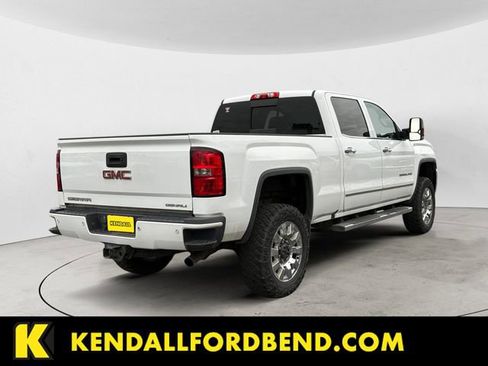 Used 2015 GMC Sierra 2500 Denali w/ Driver Alert Package image 5