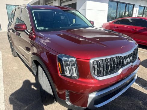 Certified 2024 Kia Telluride EX w/ EX Captain's Chair Package FWD image 1
