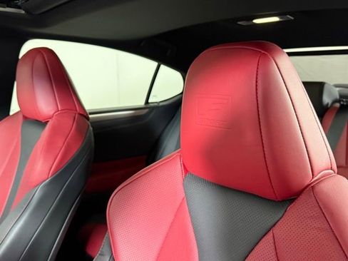 Used 2024 Lexus ES 300h F Sport image 18