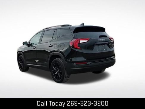 Certified 2023 GMC Terrain SLE w/ Driver Convenience Package image 5