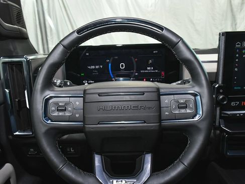Used 2026 GMC Hummer EV SUV AWD/4WD image 31