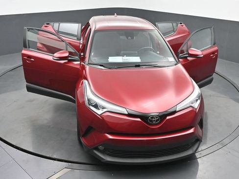 Used 2018 Toyota C-HR XLE FWD image 58