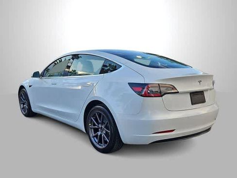 Used 2019 Tesla Model 3 Standard Range Plus image 6