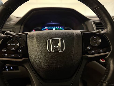 Used 2019 Honda Pilot Elite image 11