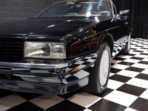Used 1992 Cadillac Allante FWD image 10