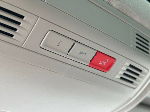 New 2026 Volkswagen Taos SE FWD image 29