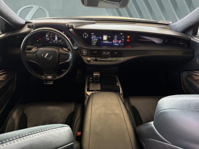 Used 2018 Lexus LS 500 F Sport w/ Accessory Package (Z2) RWD image 13