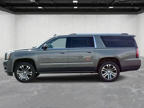 Used 2018 GMC Yukon XL Denali w/ Denali Ultimate Package AWD/4WD image 8