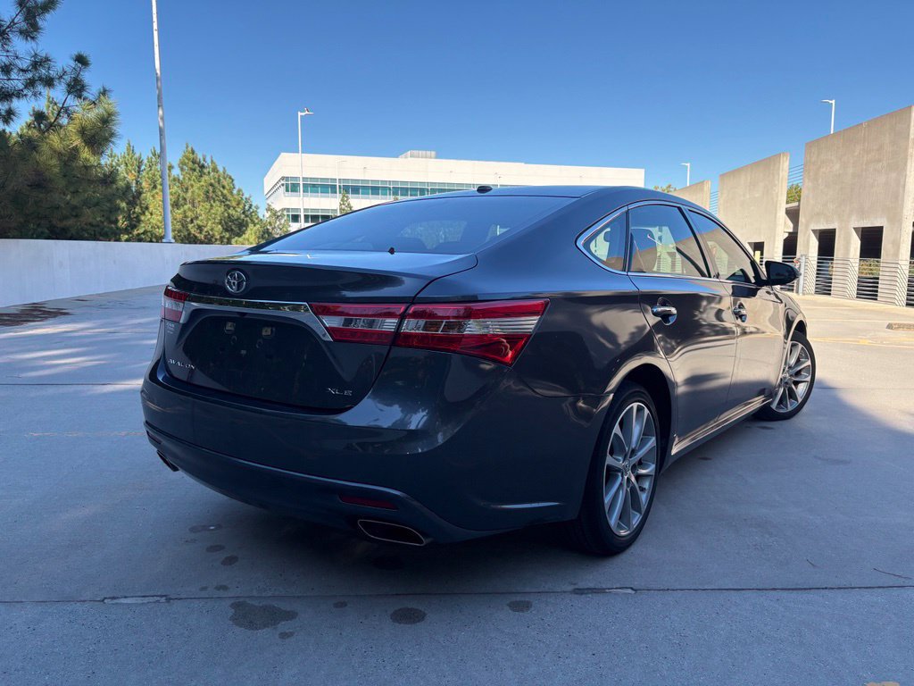 Used 2014 Toyota Avalon XLE Touring FWD image 3