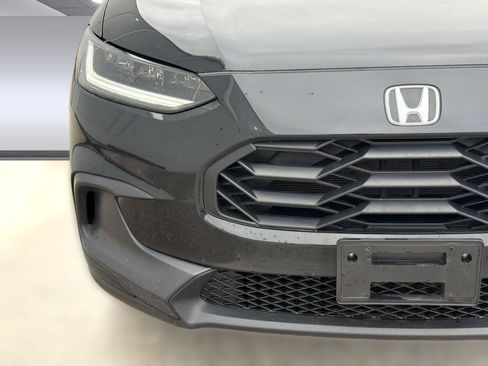 Used 2025 Honda HR-V Sport image 11