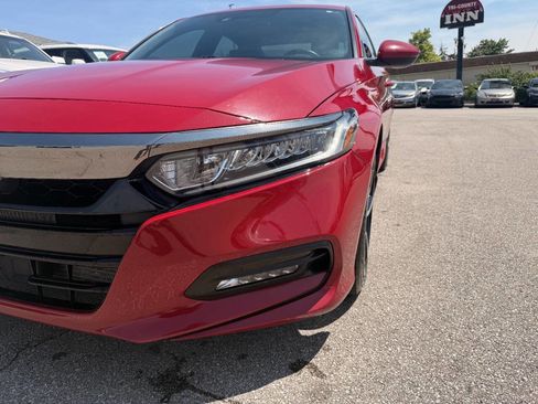 Used 2019 Honda Accord Sport image 15