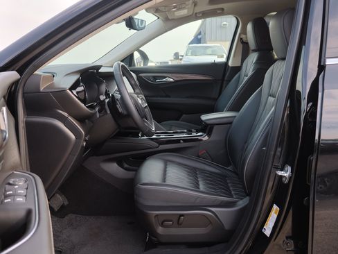 Used 2023 Buick Envision Avenir image 14