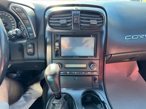 Used 2007 Chevrolet Corvette Coupe RWD image 14