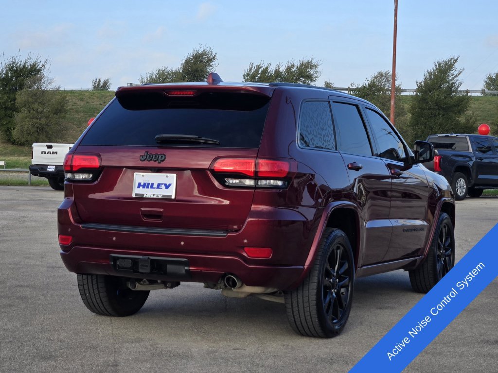 Used 2022 Jeep Grand Cherokee Laredo X RWD image 8