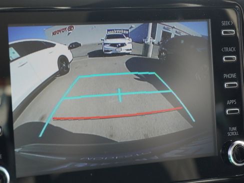 Used 2020 Toyota Corolla LE image 22