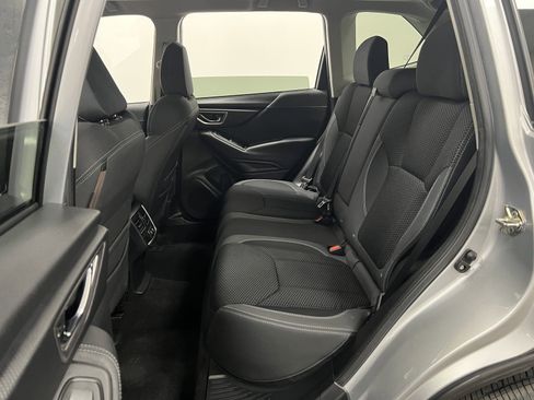 Used 2019 Subaru Forester Premium image 11