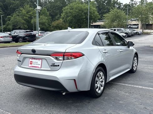 Used 2023 Toyota Corolla LE FWD image 5