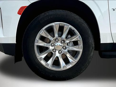 Used 2022 Chevrolet Tahoe Premier AWD/4WD image 34
