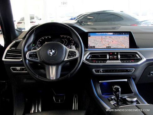 Used 2022 BMW X5 xDrive40i w/ M Sport Package AWD/4WD image 27
