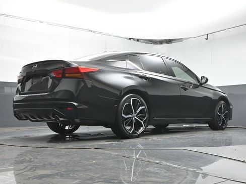 Used 2023 Nissan Altima 2.5 SR image 35