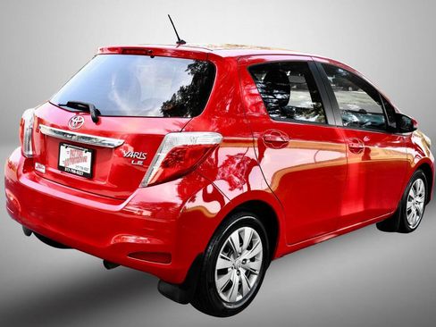 Used 2013 Toyota Yaris LE FWD image 7