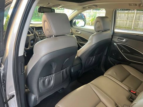 Used 2018 Hyundai Santa Fe AWD image 10