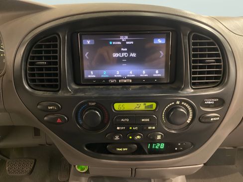 Used 2006 Toyota Sequoia SR5 image 15