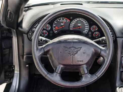 Used 2003 Chevrolet Corvette Convertible w/ Preferred Equipment Group1 RWD image 47