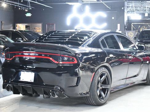 Used 2017 Dodge Charger R/T Scat Pack w/ Beats Audio Group image 9