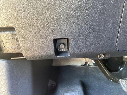 Used 2019 Toyota Tacoma SR image 43