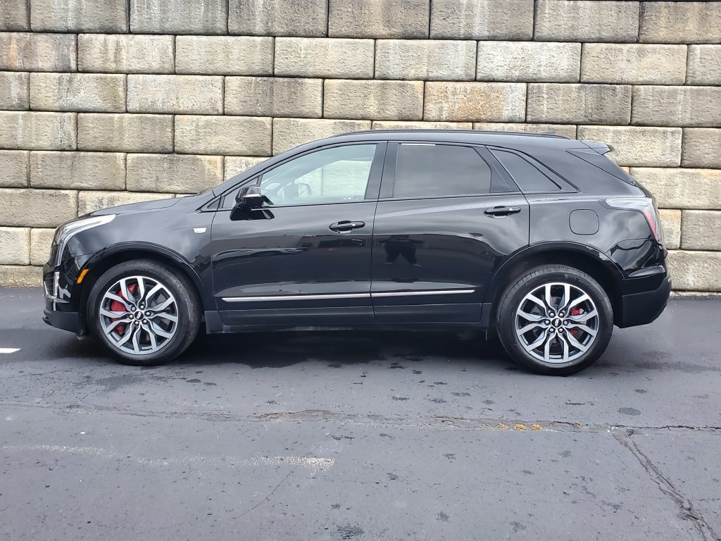 Used 2024 Cadillac XT5 Sportv w/ LPO, Floor Liner Package AWD/4WD image 2
