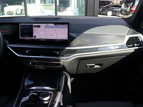 Used 2026 BMW X5 M60i image 28