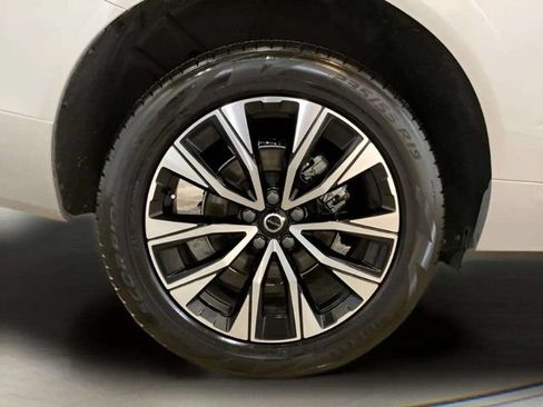 Used 2025 Volvo XC60 B5 Core AWD/4WD image 99