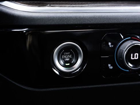 Used 2023 Chevrolet Silverado 1500 RST image 17